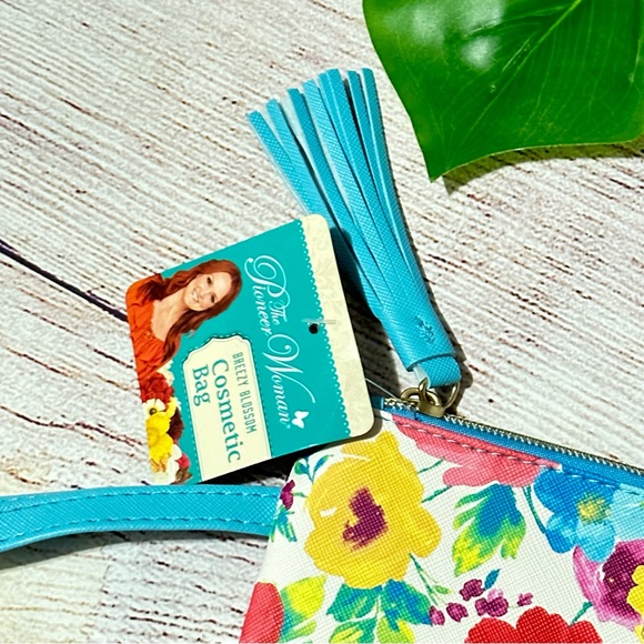 The Pioneer Woman Hair Ties 8 pack & Cosmetic bag NWT - Picture 8 of 9